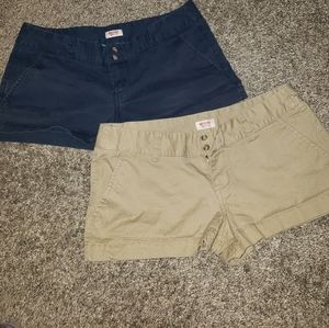 Ladies Mossimo Dukes 2 pc Lot